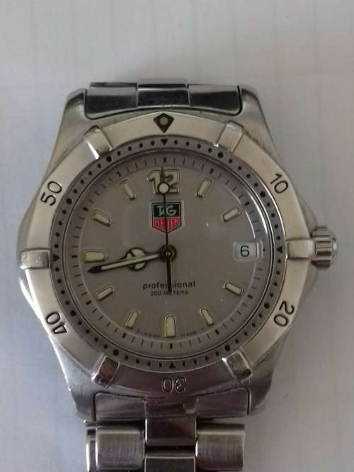 Tag Heuer Professional 200m (Pre-Owned) midsize WK 1212