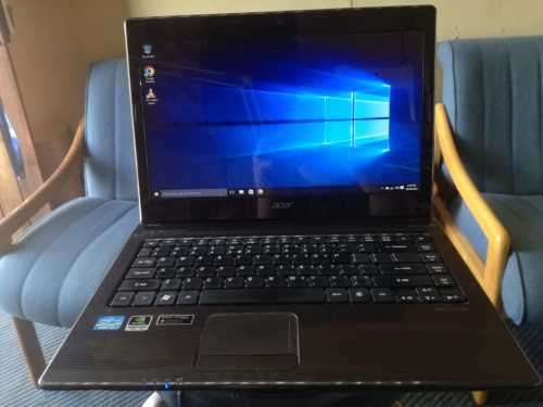 ACER 4752 i3 LAPTOP VERY GOOD CONDITION