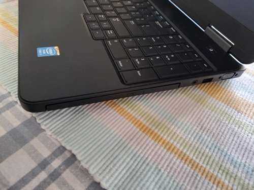 **SUPER BATTERY**DELL E5540--i3|6 GIG RAM|500 GIG HDD| WIN 11 PRO LAPTOP