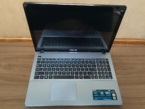 TOUCH SCREEN!! ASUS F550C Core i3 Laptop -- Windows 11