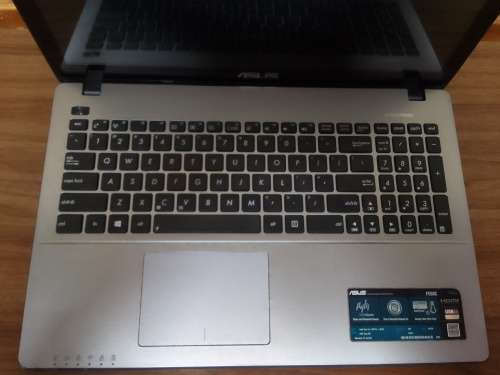 TOUCH SCREEN!! ASUS F550C Core i3 Laptop -- Windows 11