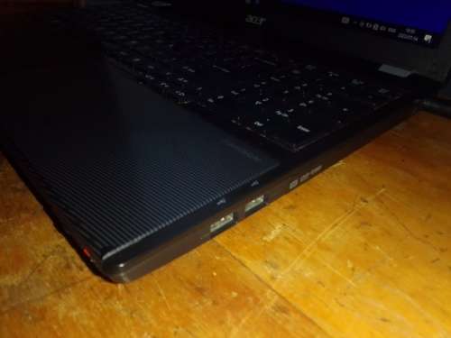 Acer TravelMate 5760 Core i5/8 Gig Ram/256 SSD/GeForce GT 520 Graphics