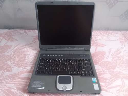 OLD MODEL ACER TRAVELMATE 2500 LAPTOP