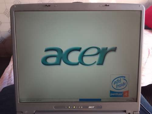 OLD MODEL ACER TRAVELMATE 2500 LAPTOP
