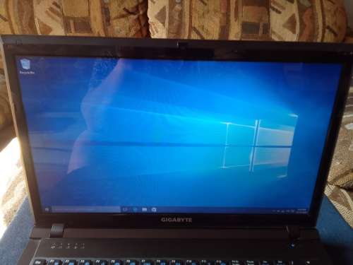 ***LATE ENTRTY***Core i5 Gigabyte Laptop