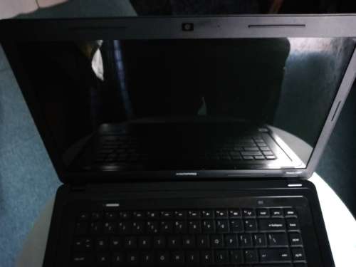 HP COMPAQ PRESARIO CQ57 - AMD E 450 APU WITH RADEON GRAPHICS (NEEDS NEW SCREEN)