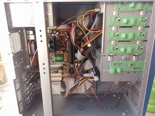 SAHARA/ASUS DESKTOP COMPUTER (RATHER OLD SPECS)