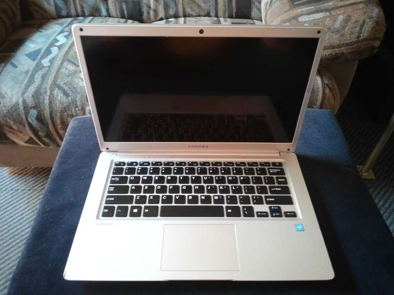 Connex Slim Book L1470 Notebook. Please Read  Before Bidding!
