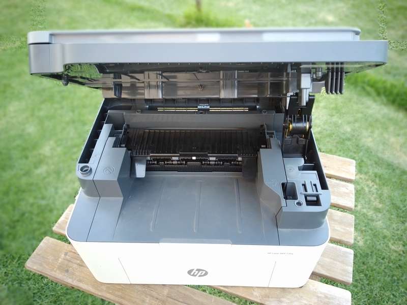 (RETAILS R4500) ALL IN ONE HP MFP 135a Laser Printer + Brand New Toner Installed