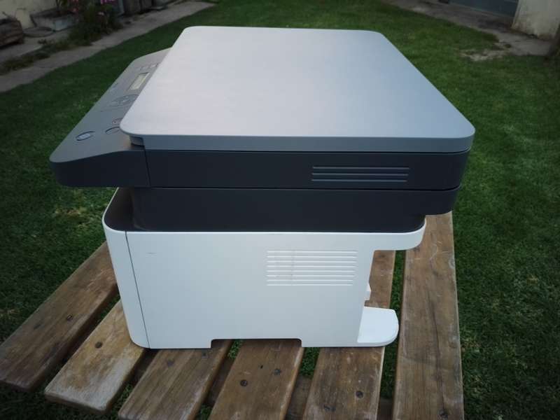 (RETAILS R4500) ALL IN ONE HP MFP 135a Laser Printer + Brand New Toner Installed