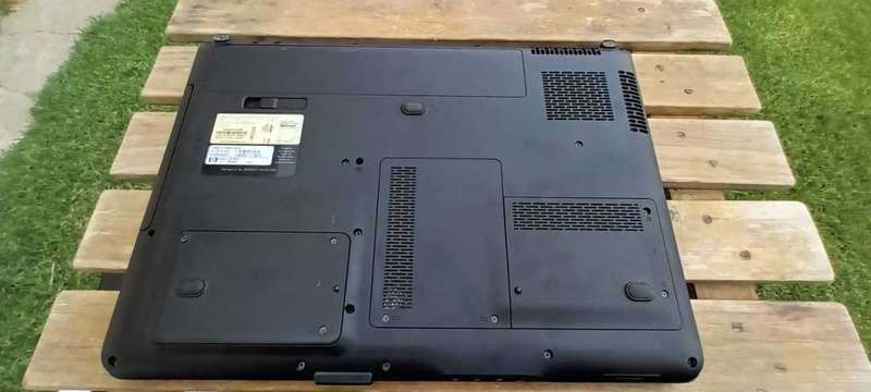 HUGE 17` HP Pavilion DV 9000 Laptop