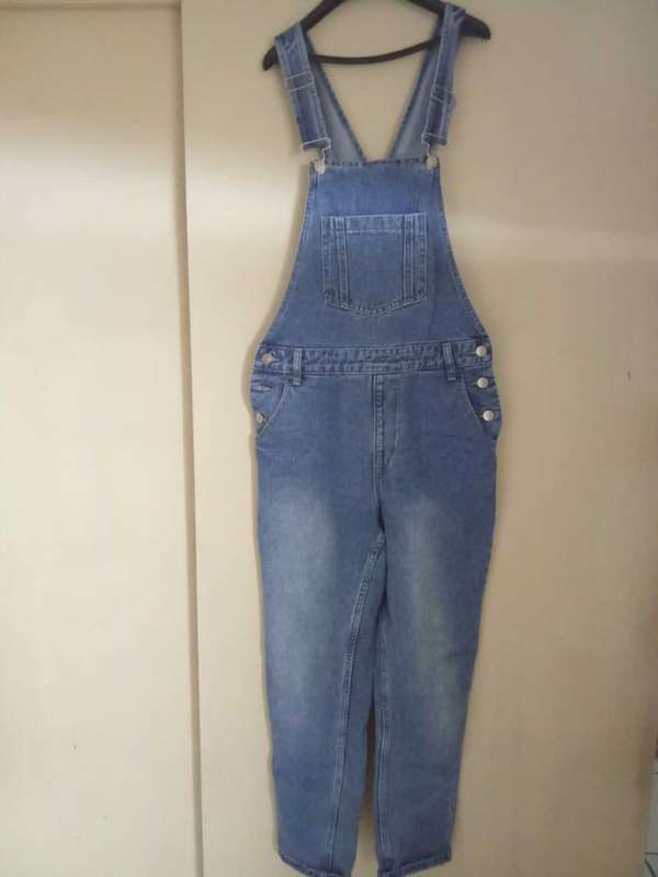 STILL NEW & RETAILS FOR R750 - Indigo Denim Dungaree For Woman Size 34