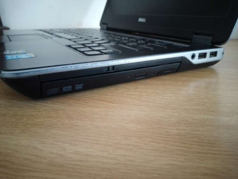 DELL Latitude E6440 --- Core i5 VPRO, 4Gig Ram, 500 Gig HDD, Intel HD 4600 Graphics Laptop.