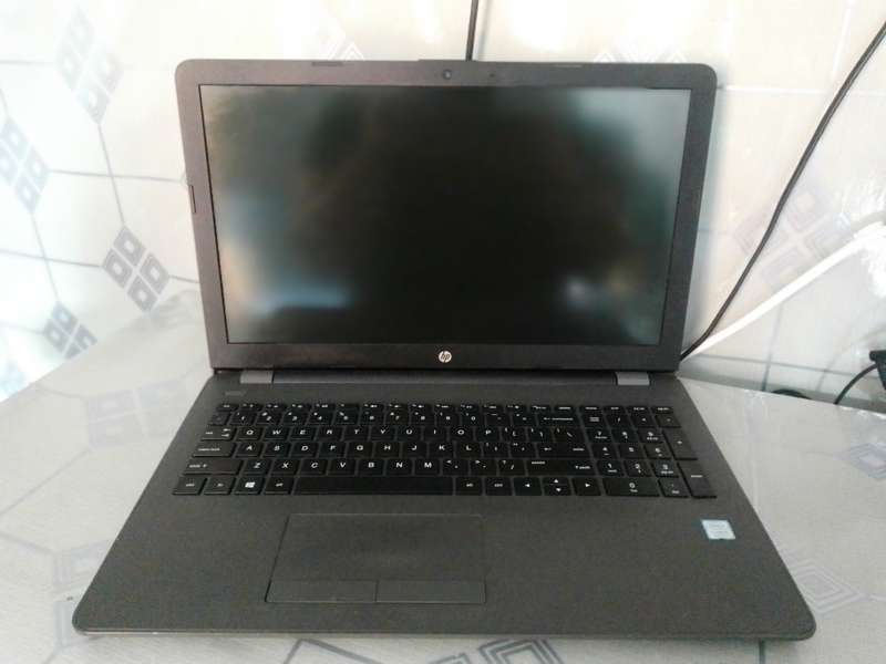 HP G250 G6 - Intel Core i3 6006U CPU/12 Gig DDR4 Ram/500 Gig HDD/Intel HD 520 GFX/BRAND NEW BATTERY!
