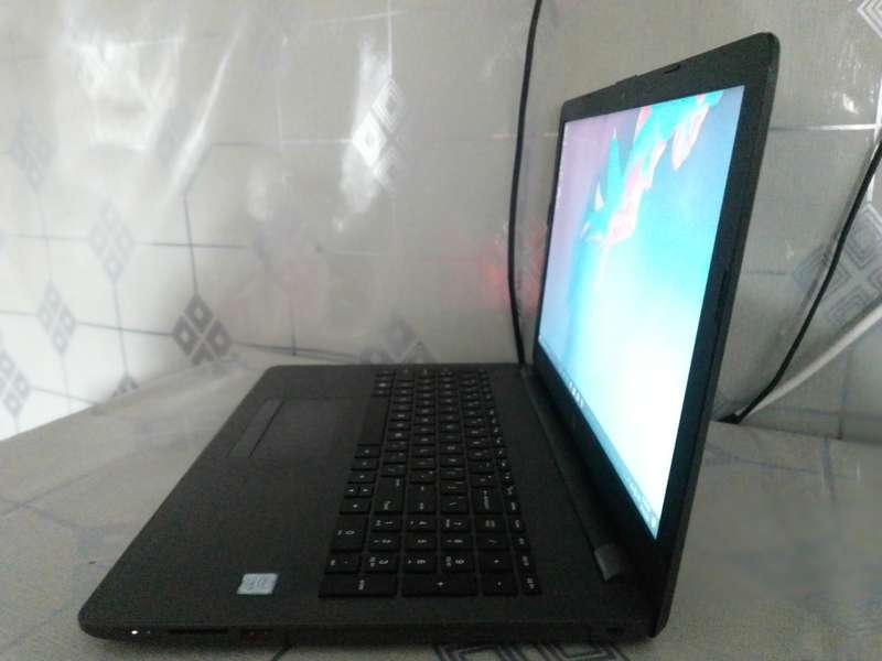 HP G250 G6 - Intel Core i3 6006U CPU/12 Gig DDR4 Ram/500 Gig HDD/Intel HD 520 GFX/BRAND NEW BATTERY!