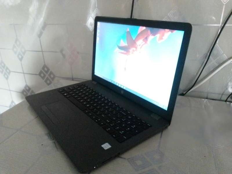 HP G250 G6 - Intel Core i3 6006U CPU/12 Gig DDR4 Ram/500 Gig HDD/Intel HD 520 GFX/BRAND NEW BATTERY!