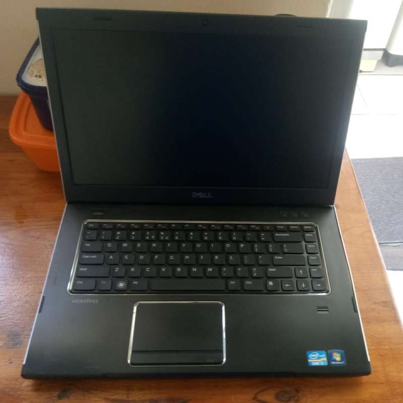 Dell Vostro 3550 - Core i7 CPU, 8 Gig Ram, 500 Gig HDD, AMD Radeon 6600 GFX + *BRAND NEW BATTERY*