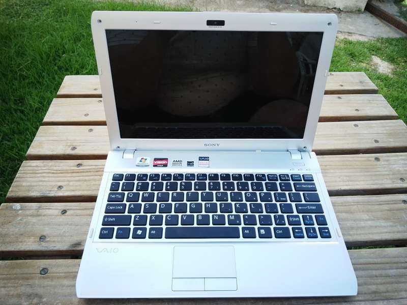 Sony Vaio PCG-31211W (Please Read Add)