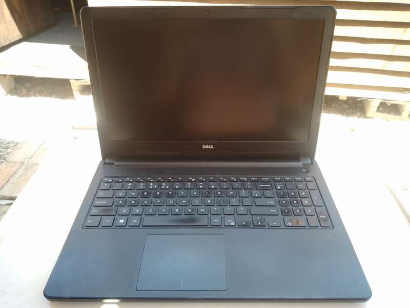 Dell Inspiron 15 |Core i5 5250|6 Gig Ram|500 Gig Hdd|Intel HD GFX Laptop