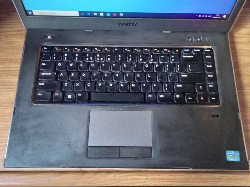 Dell Vostro 3560 _ i7 CPU/8Gig Ram/1Tb Hdd/Backlit Keyboard Laptop