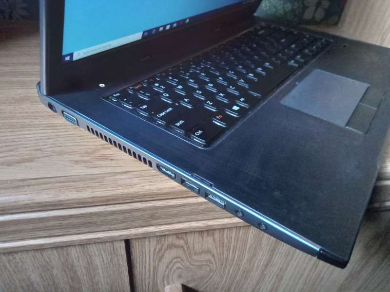 Dell Vostro 3560 _ i7 CPU/8Gig Ram/1Tb Hdd/Backlit Keyboard Laptop