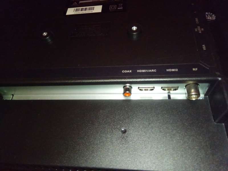 0-LED HD 32` TV/COMPUTER SCREEN
