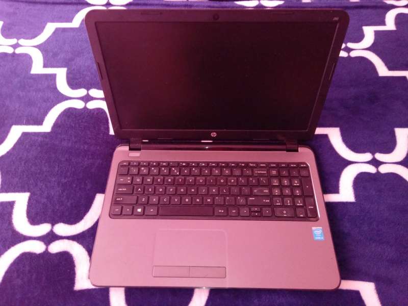 HP G250 G3, Core i3, 8GIG RAM,500GIG HDD Laptop