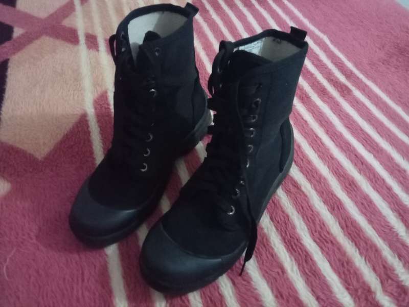 Kaliber Security FootWear Size 9