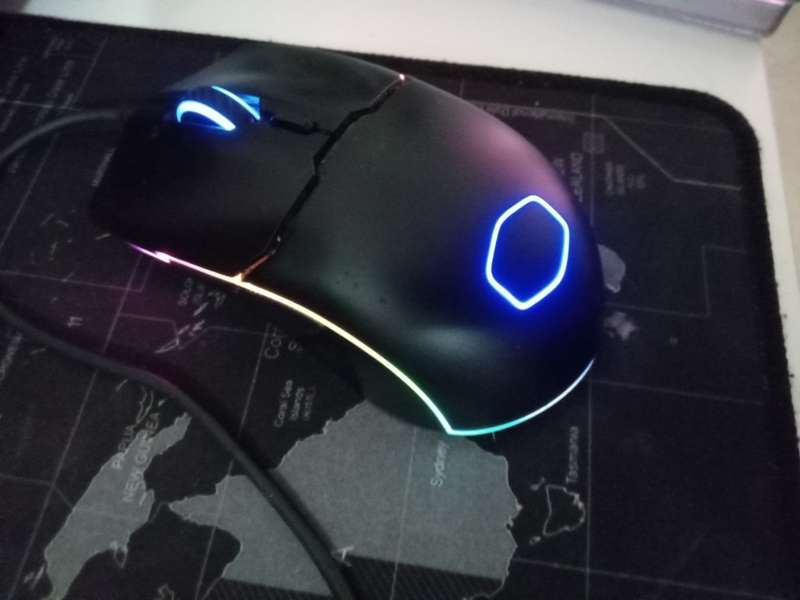 Retail - R549 LED -- Cooler Master CM110 Gaming Mouse