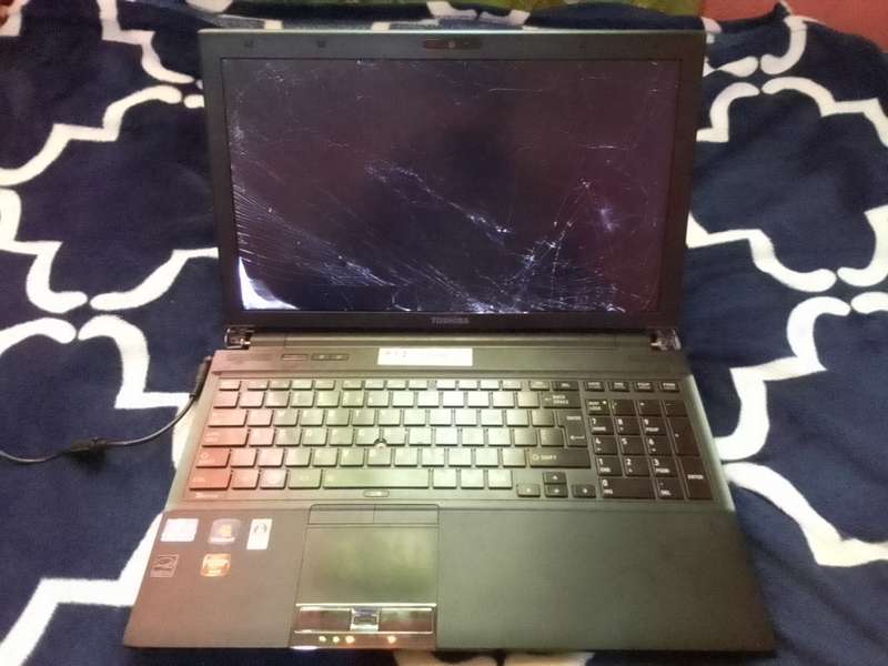 Toshiba Tecra R850 Core i7 Laptop(Read)