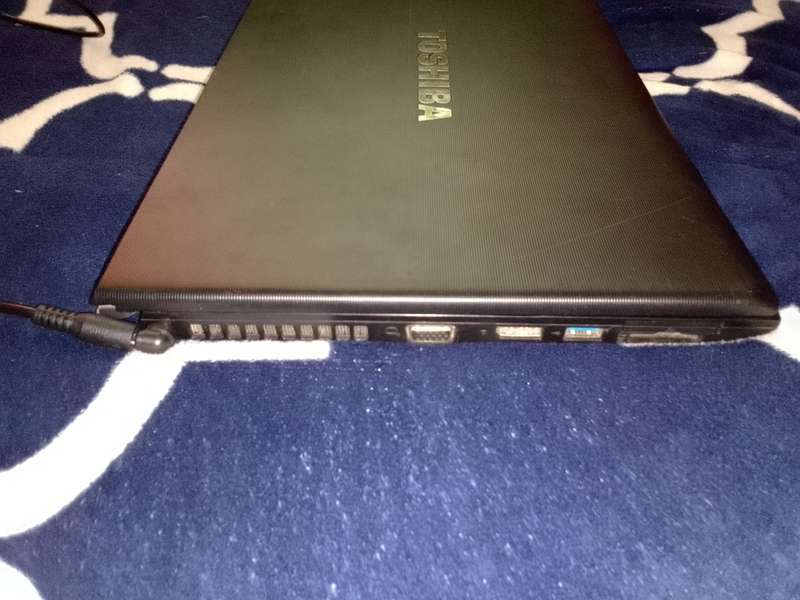 Toshiba Tecra R850 Core i7 Laptop(Read)
