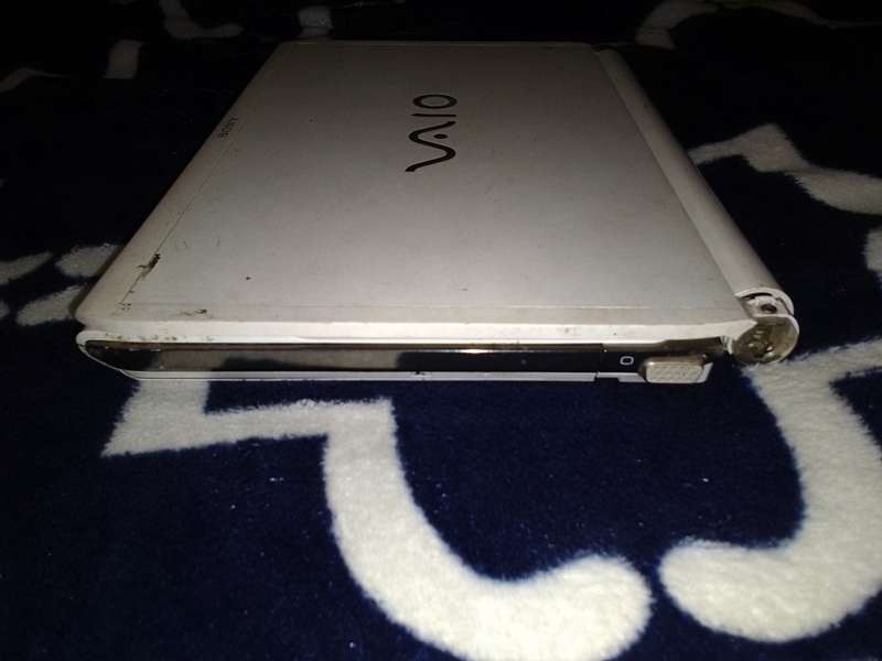 Sony Vaio Mini Laptop (Read)