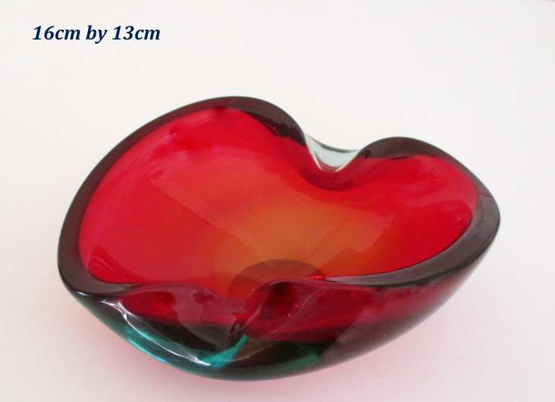 A Murano glass bowl / ashtray----Perfect