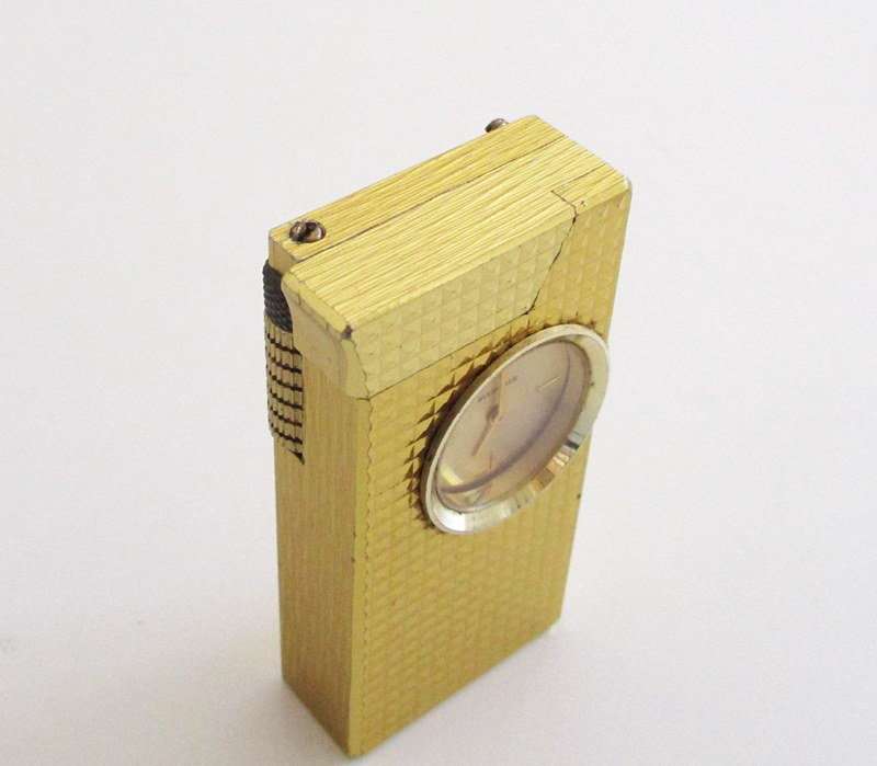 MEN'S COLLECTABLES--POCKET KNIFE,RAZOR,BLADES, LIGHTER / CLOCK AND BOXED CUFFLINKS-READ