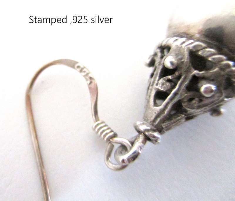 VINTAGE STERLING ,925 SILVER EARRINGS WITH FILIGREE DETAIL