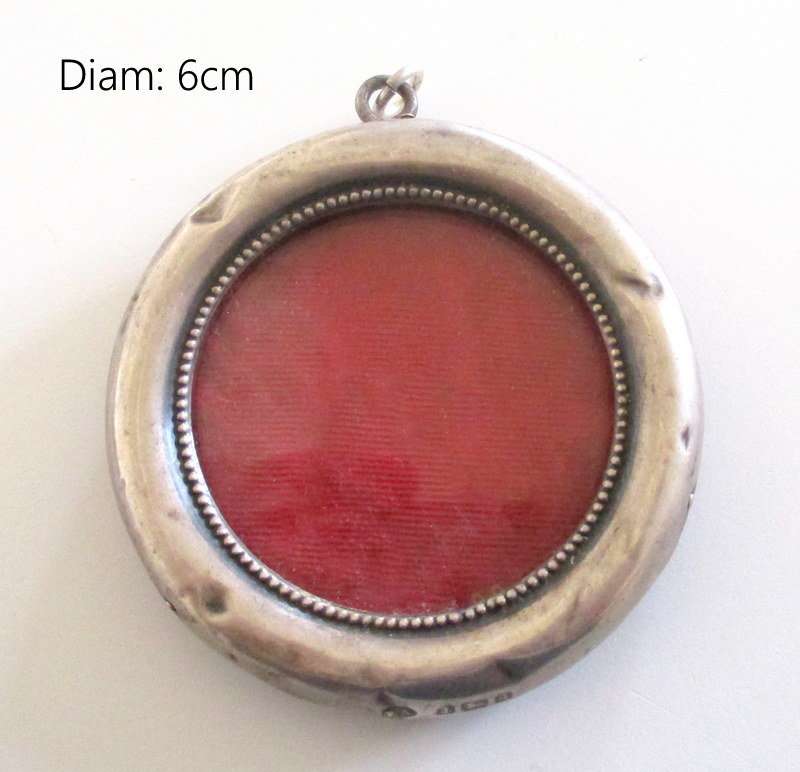 A SMALL HALLMARKED SILVER FRAME---READ