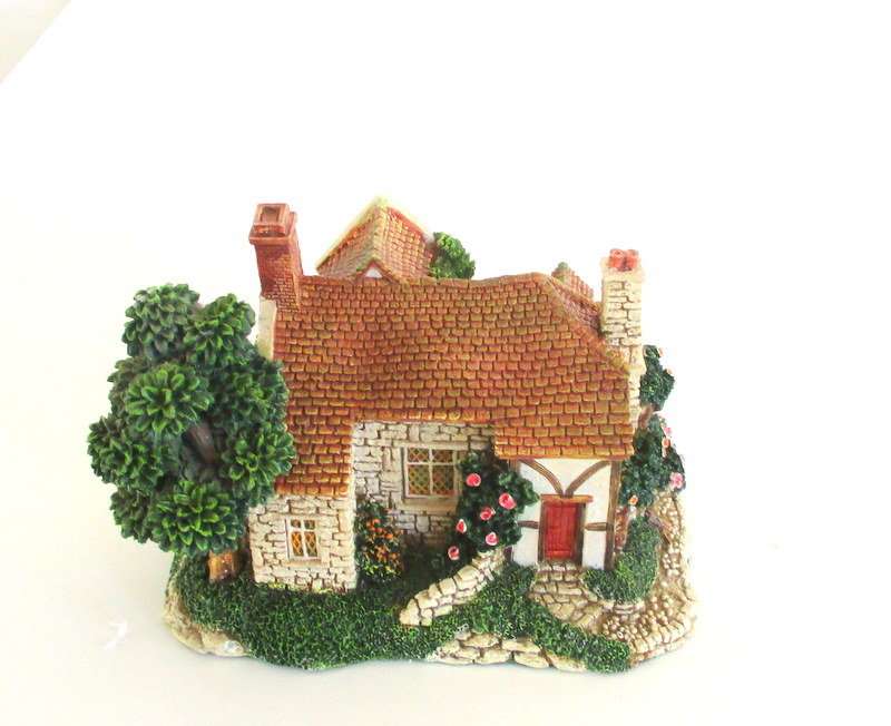 A LEONARDO COTTAGE