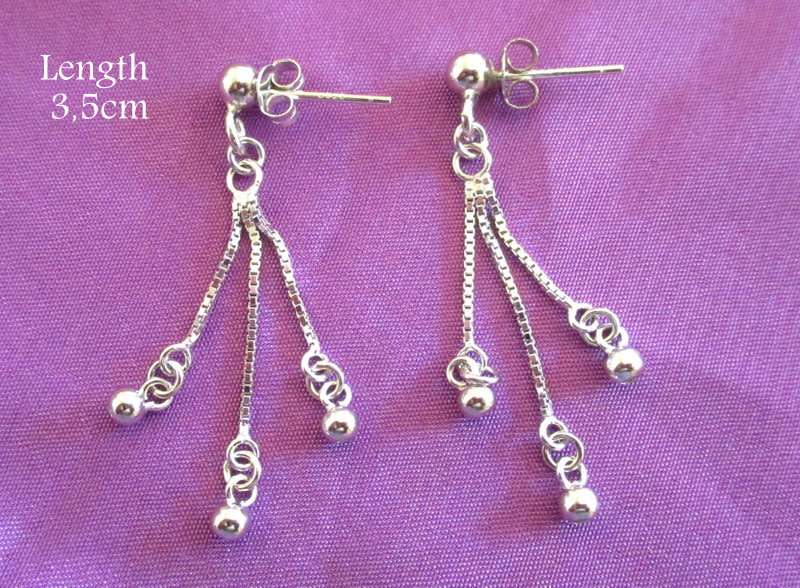 A PAIR OF SOLID SILVER DROP EARRINGS---NEW