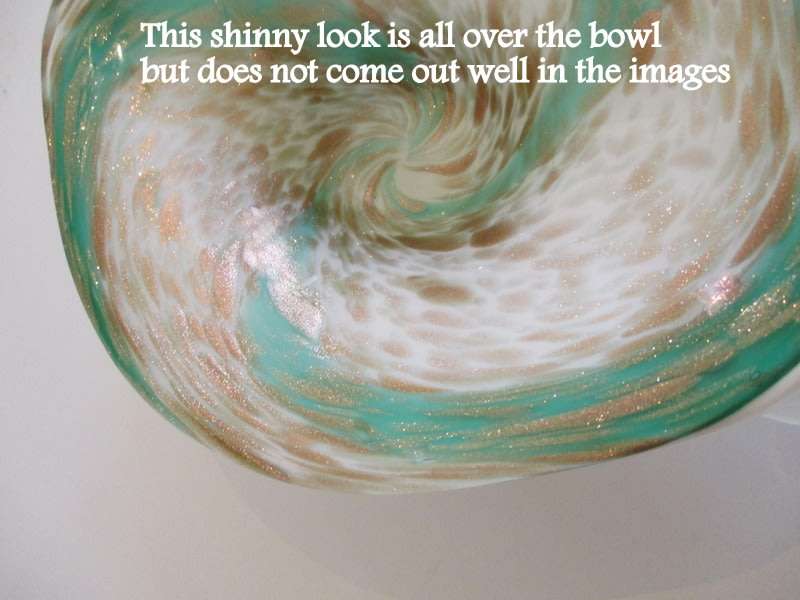 A STUNNING MURANO BOWL--MINT GREEN AND GOLD FOIL-Fratelli Toso