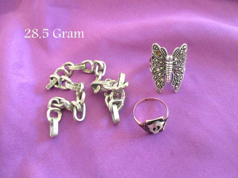28,5 GRAM SCRAP SILVER JEWELLERY--SOME FINE__NEEDS TLC