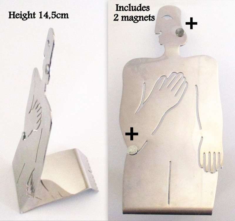 A CARROL BOYES MAGNETIC PHOTO STAND WITH 2 MAGNETS
