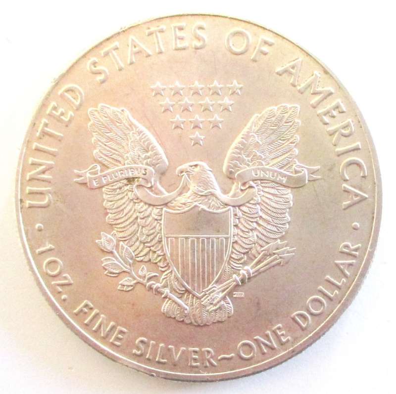 AN EF ,999 SILVER AMERICAN 1 OUNCE DOLLAR