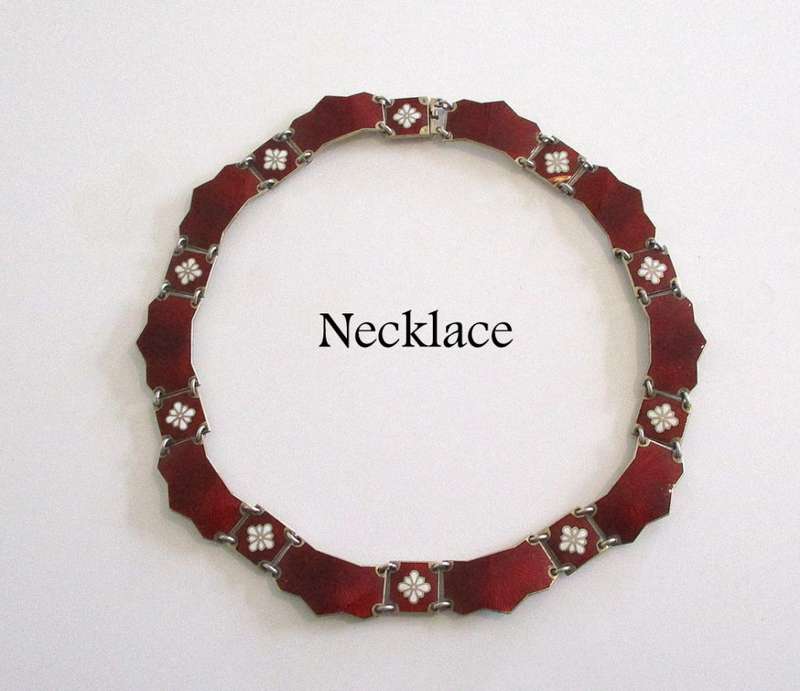 A NORWEGIAN STERLING SILVER AND ENAMEL NECKLACE AND BRACELET-VOLMER BAHNER