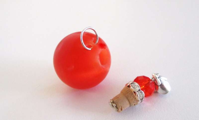 AN AROMATHERAPY HAND BLOWN GLASS BOTTLE PENDANT--Do it yourself