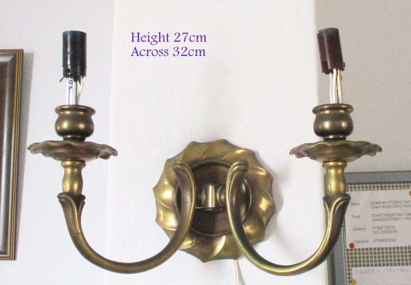 A SOLID BRASS WALL LIGHT--LOW START
