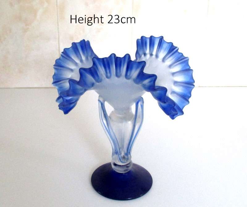 A BLUE AND WHITE HAND BLOWN GLASS STAND--POSSIBLY FENTON---Perfect