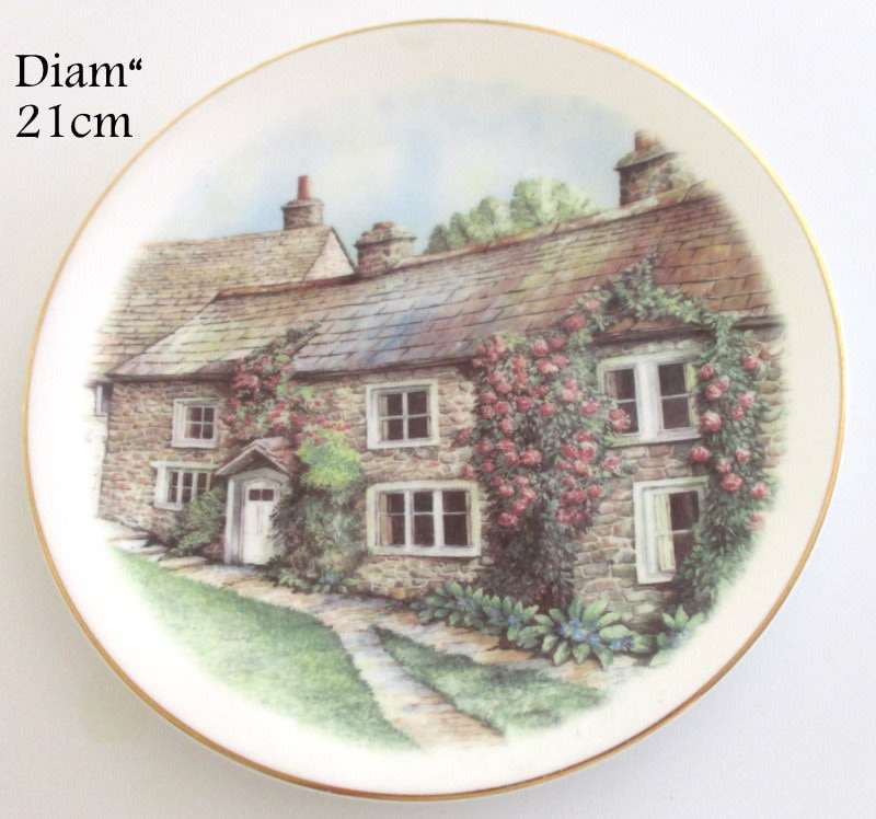 AN ENGLISH COTTAGE WALL PLATE---PERFECT CONDITION