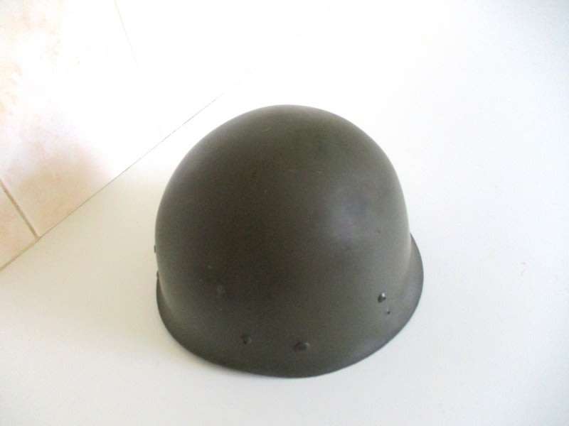 A MILITARY HELMUT