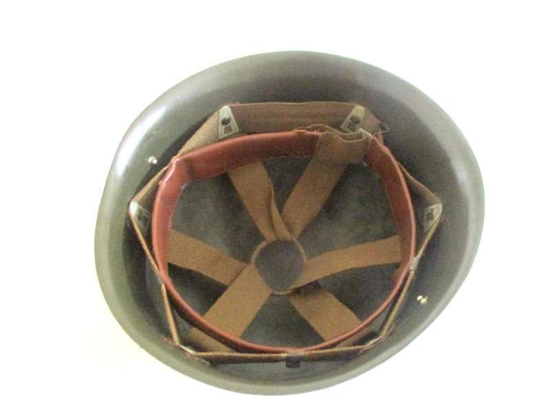 A MILITARY HELMUT