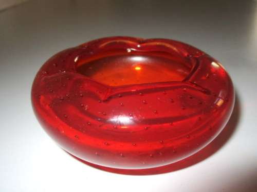 A HEAVY MURANO GLASS BOWL---MEDIUM SIZE--IN PERFECT CONDITION
